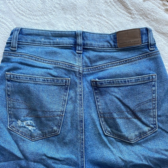 American eagle, size 2, stretch mom jeans - Picture 4 of 5